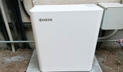 京セラ　リチウムイオン電池システム　エネレッツア　5.0kWh　施工例